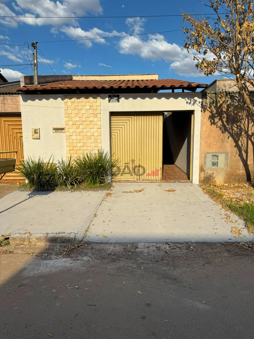 RESIDENCIAL FIDELIS Casa de Rua com 2 Quarto(s) e 2 banheiro(s) à Venda, 64.00 por R$ 320000.00 no setor Residencial Fidelis MS42059