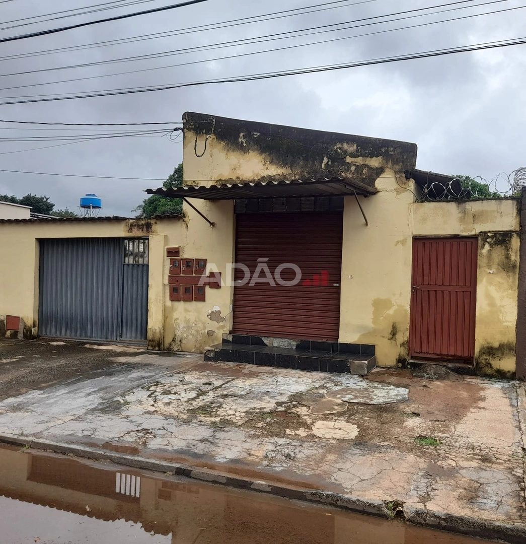 Casa de Bairro Casa de Rua com 3 Quarto(s) e 1 banheiro(s) à Venda, 220.89 por R$ 350000.00 no setor Jardim Novo Mundo AU36731