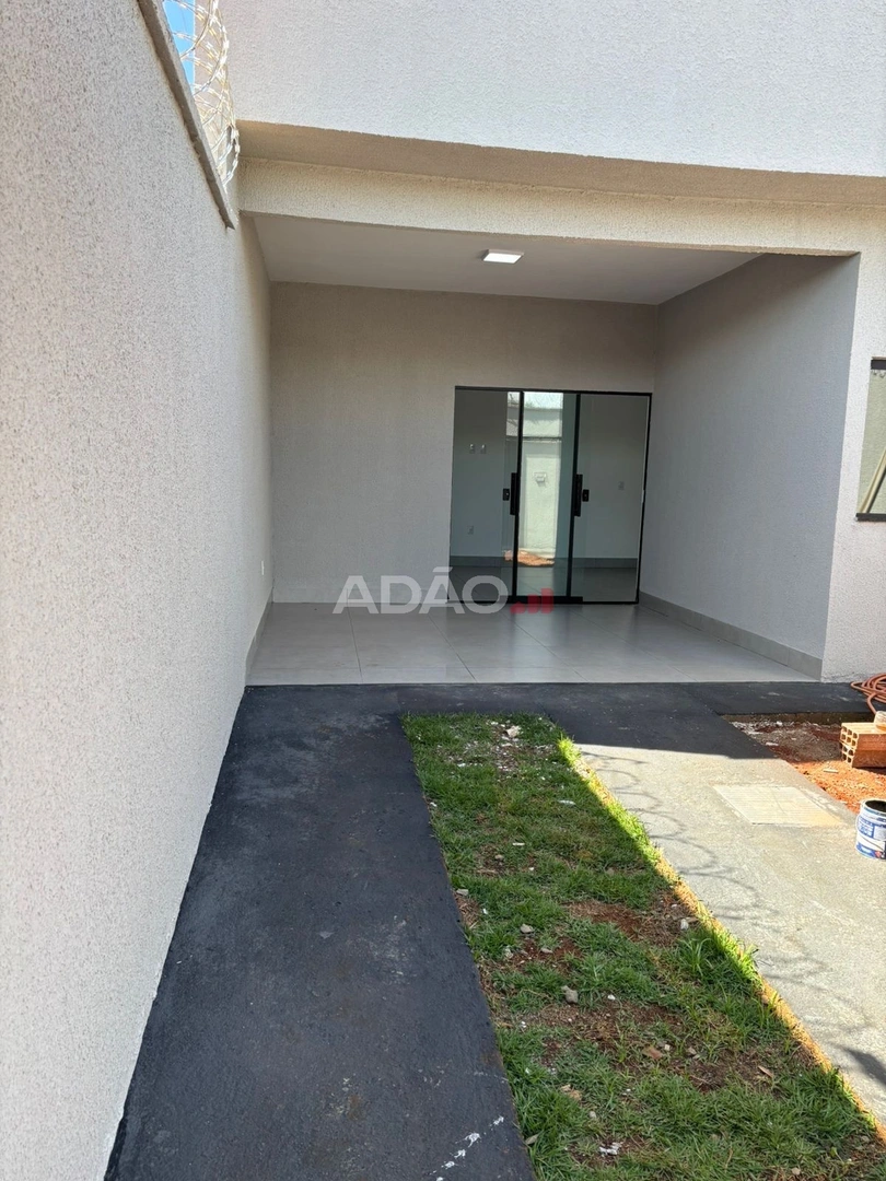 CASA TÉRREA RESID. SÃO LEOPOLDO - 3 QUARTOS 1 SUÍTE Casa de Rua com 3 Quarto(s) e 2 banheiro(s) à Venda, 102.00 por R$ 415000.00 no setor Residencial São Leopoldo AX39201