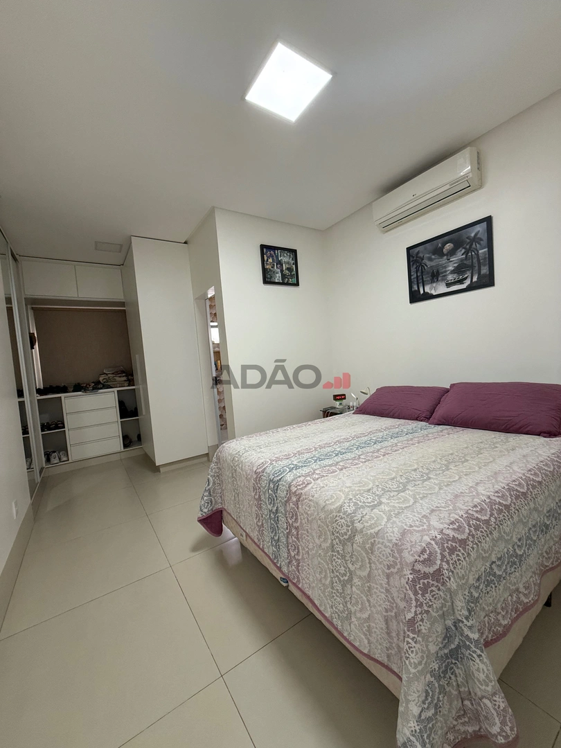 Casa Construção nova padrão premium ao Lado da Vila Pedroso Casa de Rua com 3 Quarto(s) e 4 banheiro(s) à Venda, 240.00 por R$ 950000.00 no setor Loteamento Tupynambá dos Reis AD39557