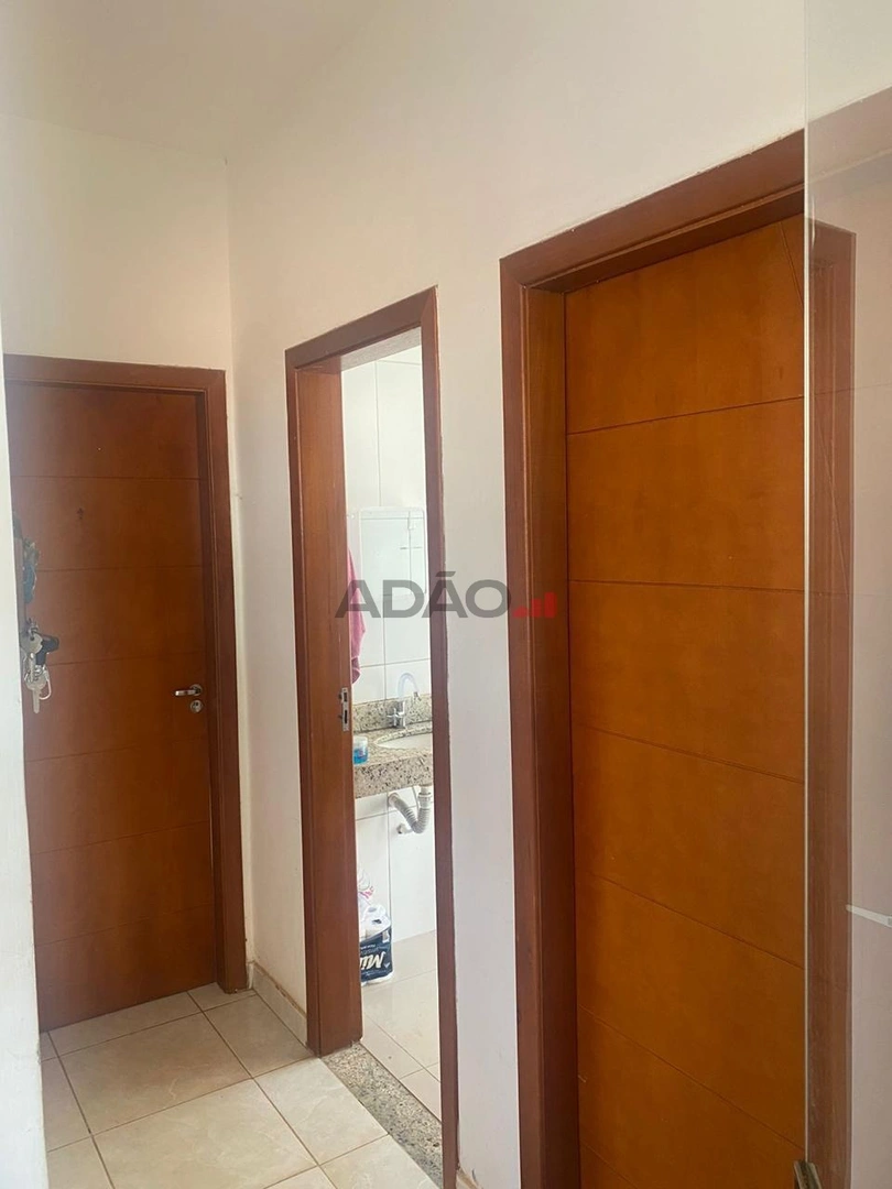 Casa Residencial/Bairro Casa de Rua com 2 Quarto(s) e 1 banheiro(s) à Venda, 160.00 por R$ 500000.00 no setor Jardim Maria Helena AU37086