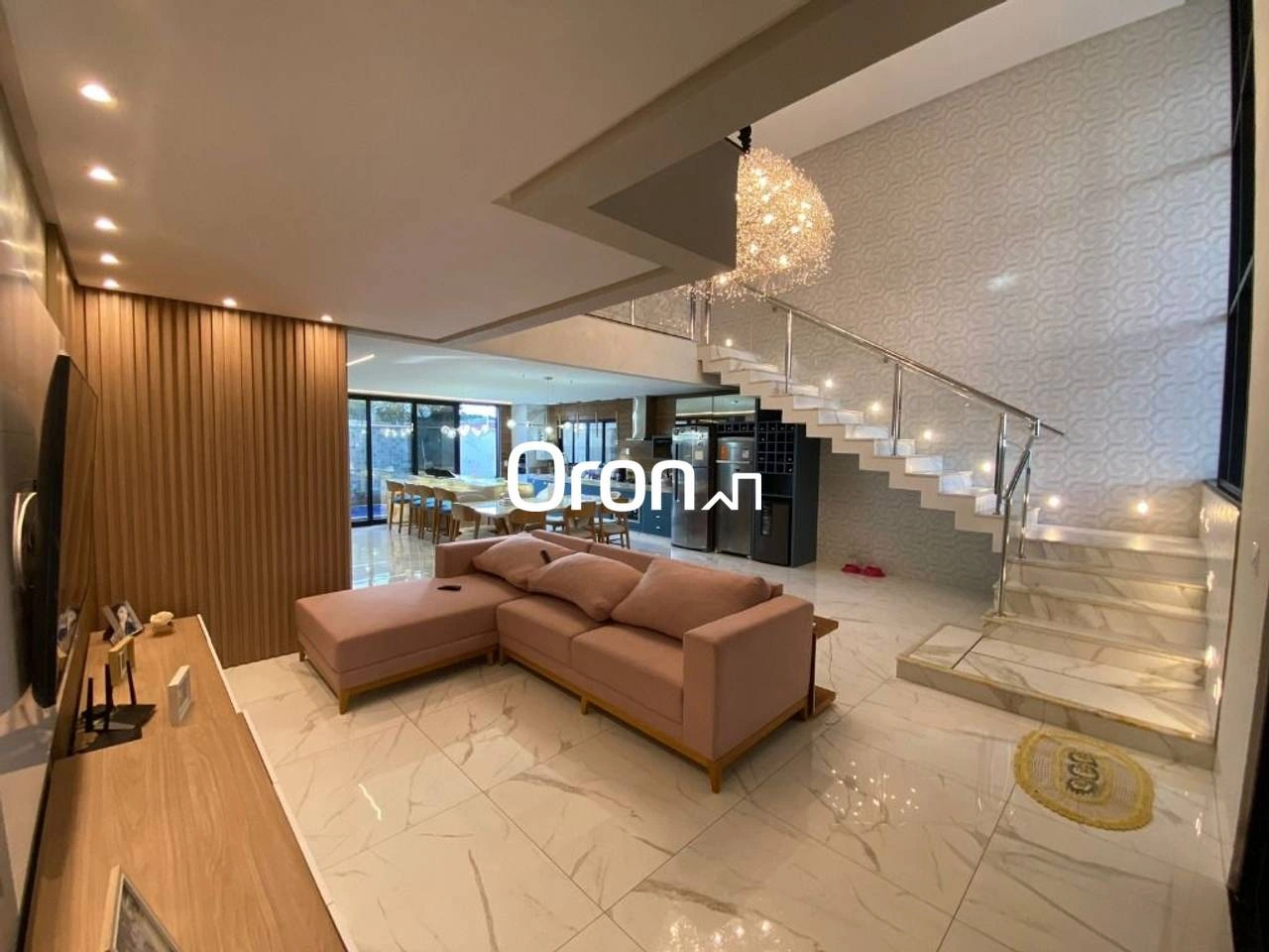 Sobrado à venda, 250 m² por R$ 2.500.000,00 - Vila Atalaia - Goiânia/GO