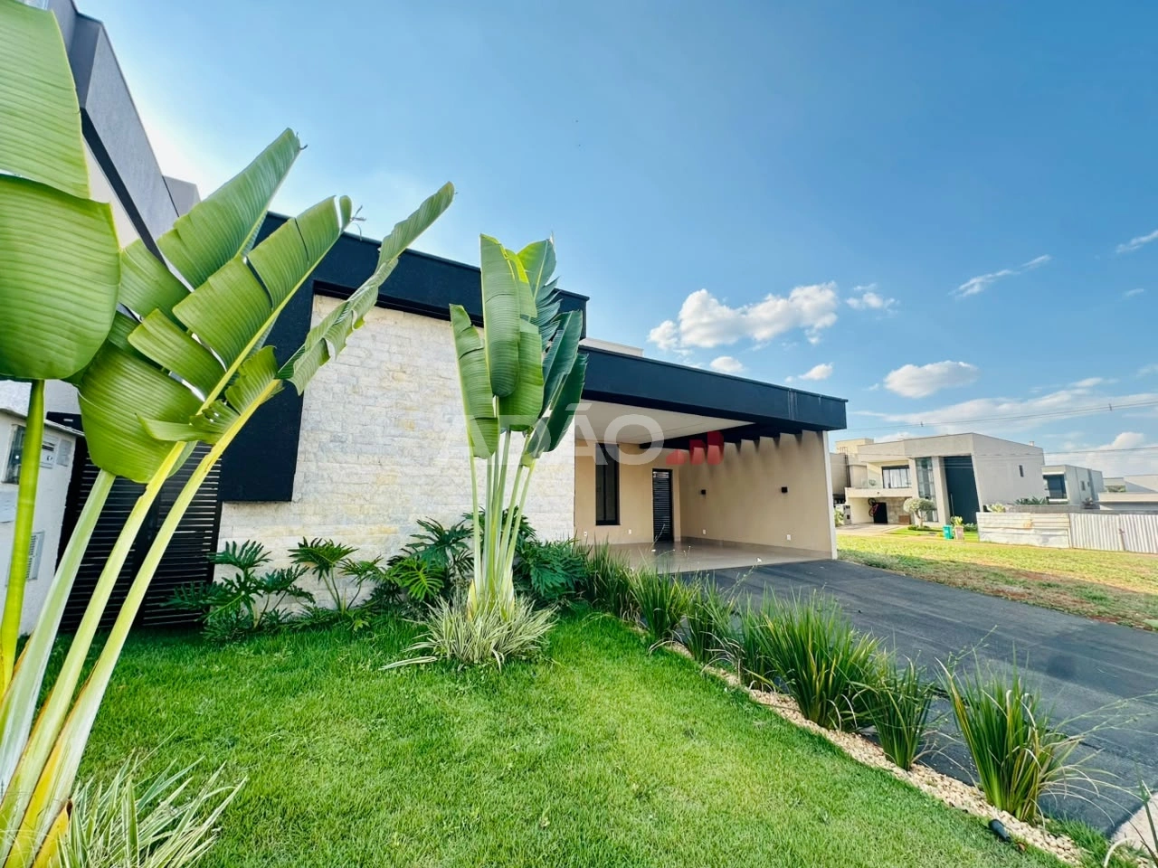 Casa Térrea 3 Suítes + Office no Villagio Toscana | Alto Padrão, Conforto e Exclusividade Casa em Condomínio com 4 Quarto(s) e 5 banheiro(s) à Venda, 169.00 por R$ 1580000.00 no setor Residencial Villagio Toscana VN42830