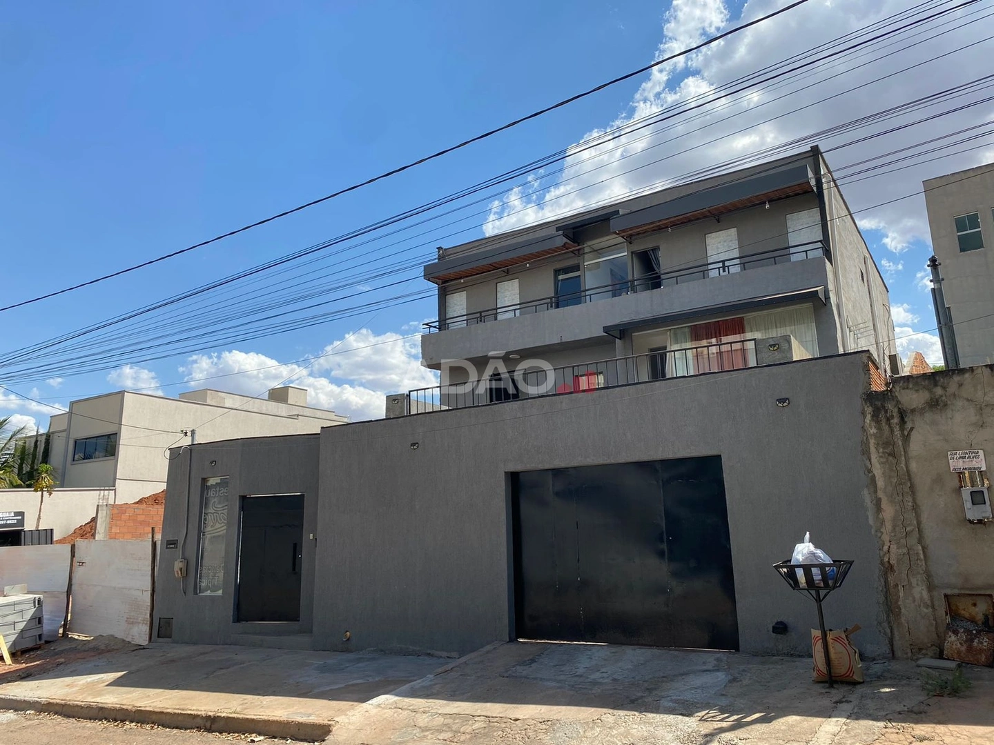 Casa sobrado de 364 m2 com 5 suítes no Residencial Morumbi Casa de Rua com 5 Quarto(s) e 7 banheiro(s) à Venda, 314.00 por R$ 1000000.00 no setor Residencial Morumbi AD33844