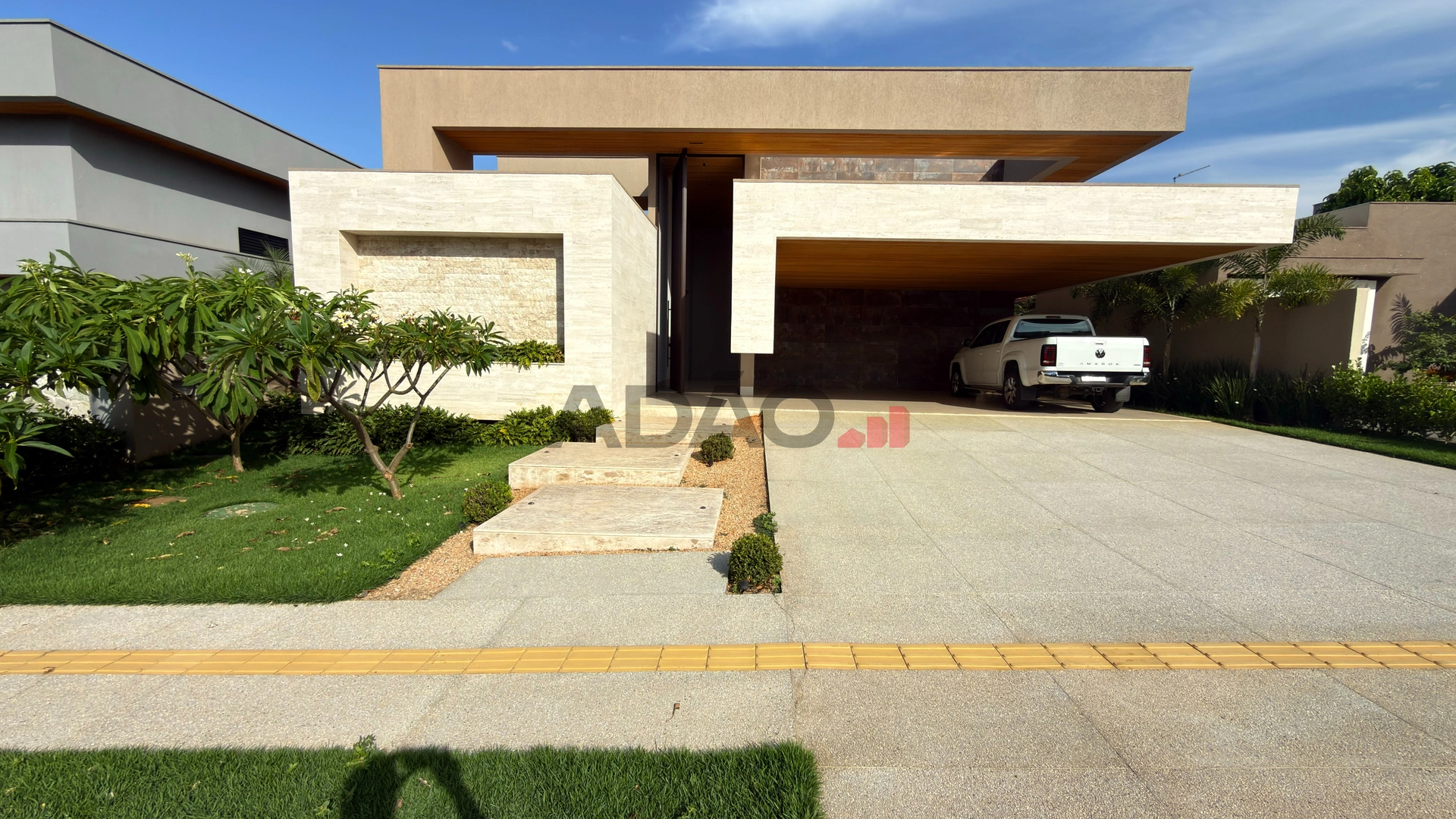 Casa Térrea com 4 suítes no Jardins Milão Casa em Condomínio com 4 Quarto(s) e 5 banheiro(s) à Venda, 351.35 por R$ 5900000.00 no setor Jardins Milão AP43424