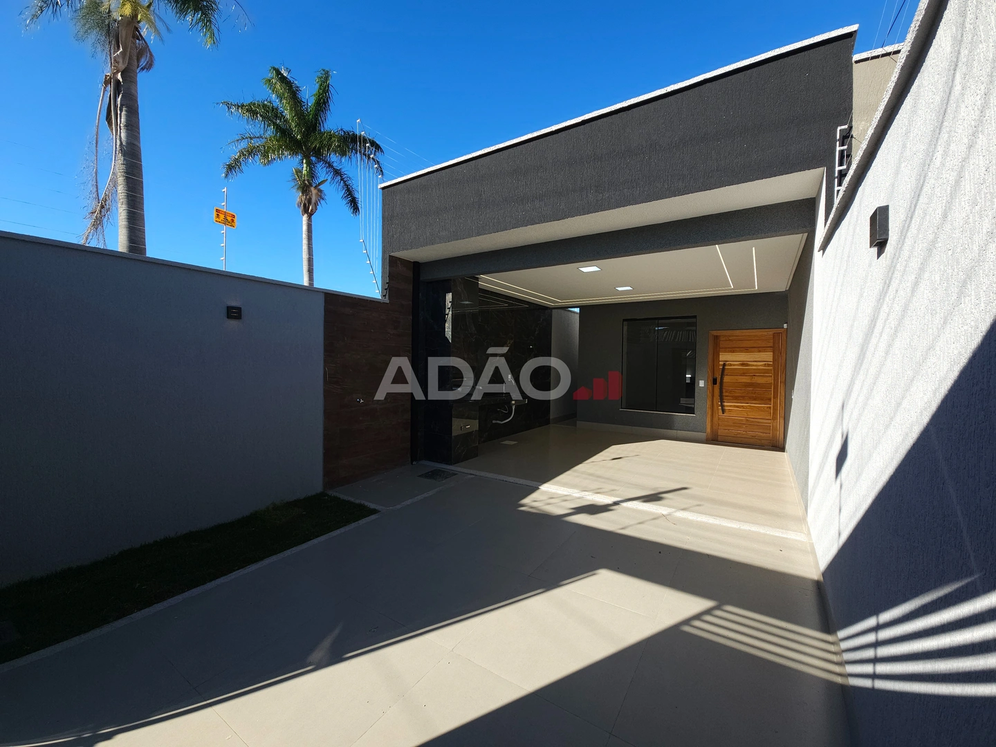 Residencial Barravento Casa de Rua com 3 Quarto(s) e 2 banheiro(s) à Venda, 97.00 por R$ 480000.00 no setor Residencial Barravento AU40763