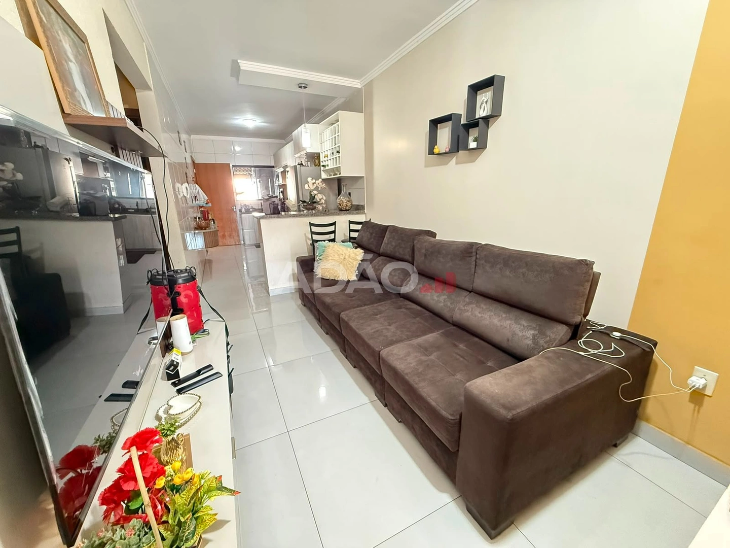 CASA COM PISCINA NO JARDIM COLORADO Casa de Rua com 2 Quarto(s) e 2 banheiro(s) à Venda, 90.00 por R$ 390000.00 no setor Jardim Colorado VN40638