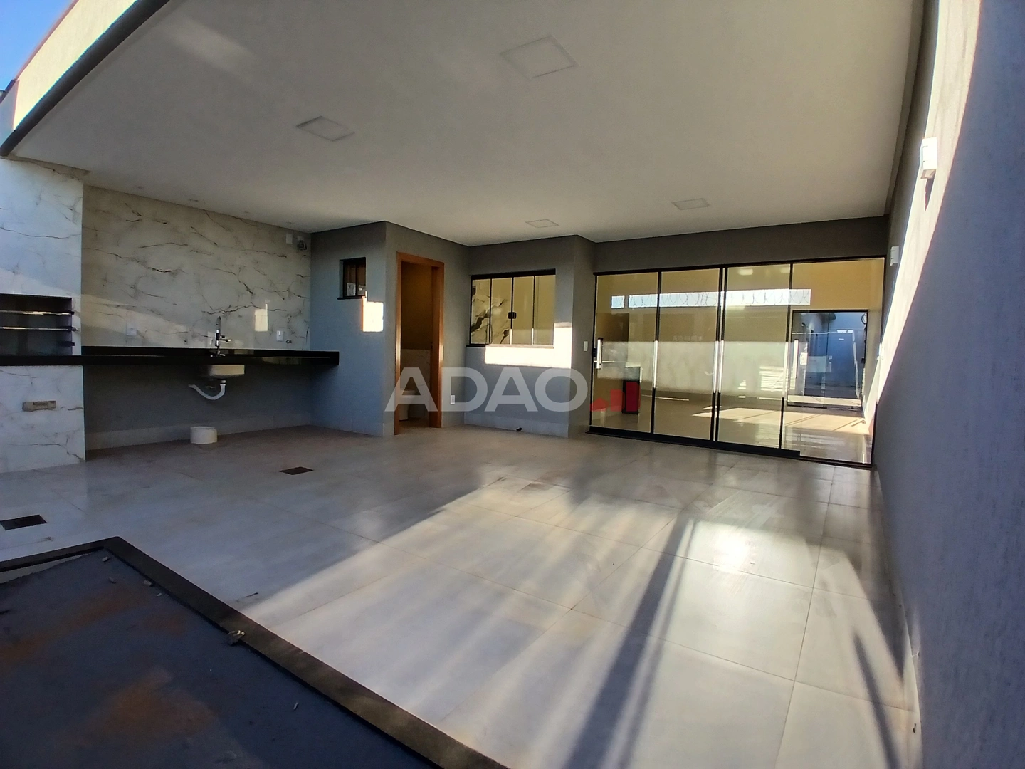 Casa Recanto das Minas Gerais Casa de Rua com 3 Quarto(s) e 3 banheiro(s) à Venda, 113.57 por R$ 600000.00 no setor Setor Recanto das Minas Gerais UN42087