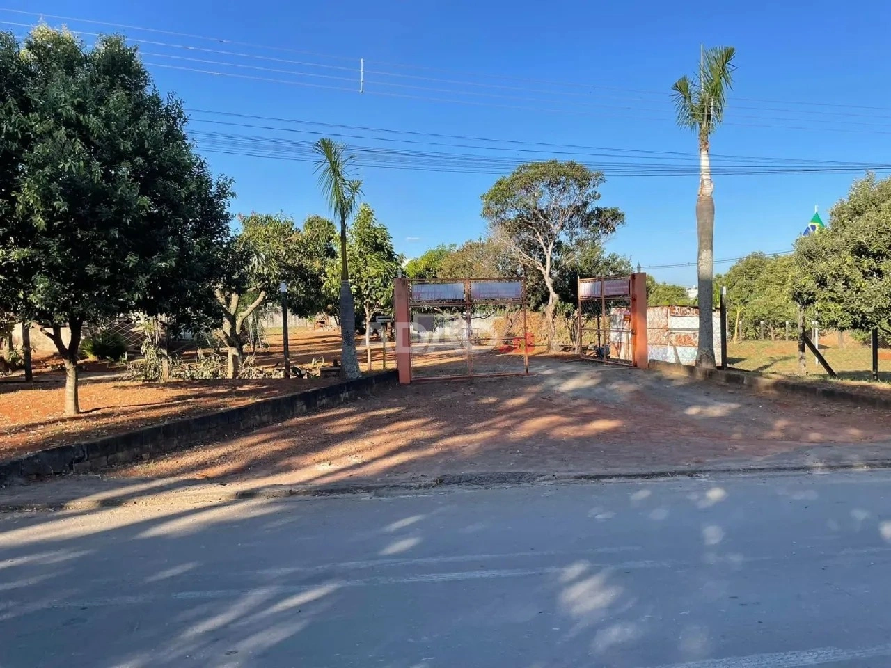 Área Comercial em Aparecida de Goiânia Área / Terreno à Venda, 100.00 por R$ 2000000.00 no setor Jardim Eldorado SL26186