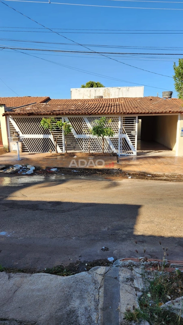 CASA SETOR SOLAR VILLE Casa de Rua com 3 Quarto(s) e 2 banheiro(s) à Venda, 169.38 por R$ 340000.00 no setor Residencial Solar Ville MS35832