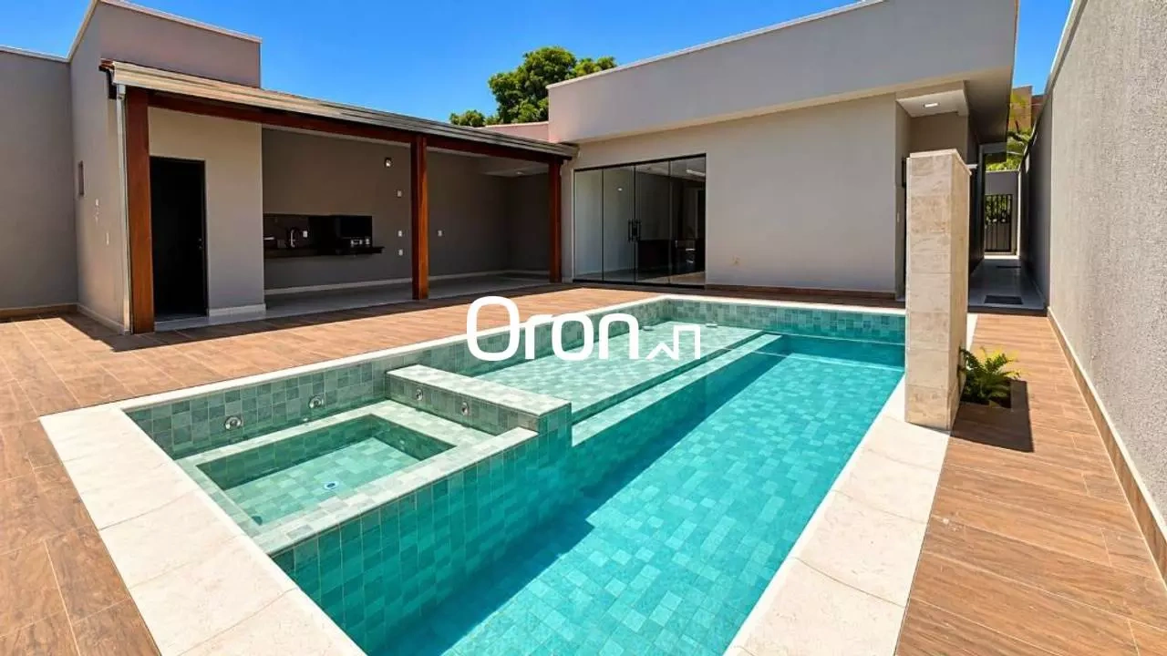 Casa com 3 dormitórios à venda, 187 m² por R$ 920.000,00 - Residencial Alice Barbosa - Goiânia/GO