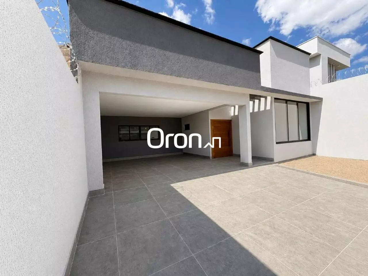Casa à venda, 230 m² por R$ 800.000,00 - Condomínio das Esmeraldas - Goiânia/GO