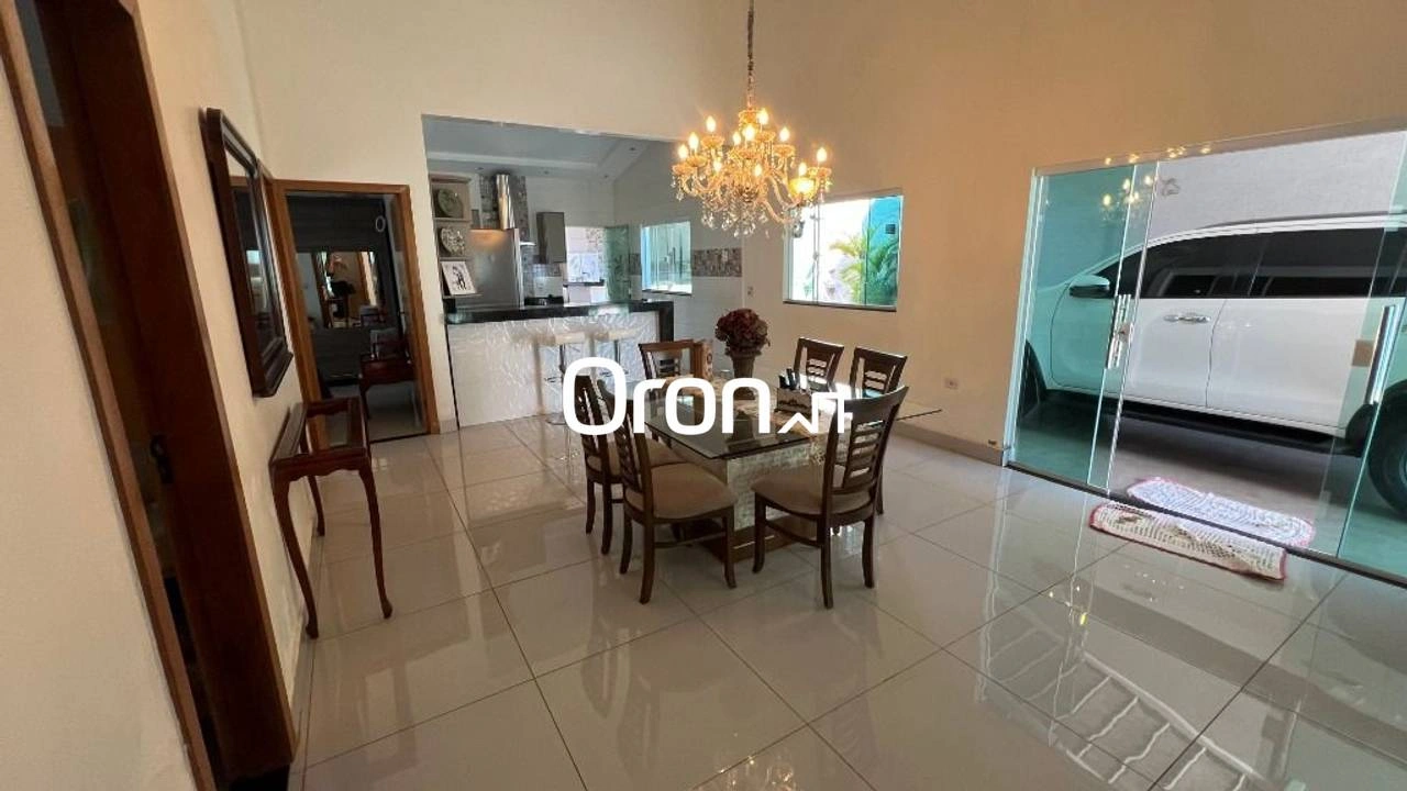 Casa à venda, 240 m² por R$ 825.000,00 - Residencial São Leopoldo Complemento - Goiânia/GO