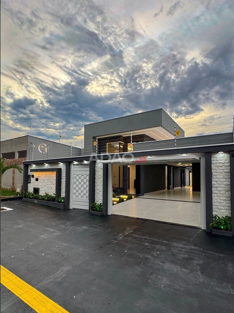 LINDA CASA ALTO PADRÃO - JARDIM PRESIDENTE Casa de Rua com 3 Quarto(s) e 5 banheiro(s) à Venda, 240.35 por R$ 1390000.00 no setor Jardim Presidente AD38144