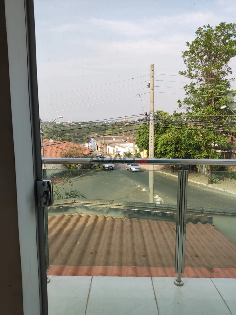 Dois Sobrados Conjugados no Setor Urias Magalhães Sobrado com 5 Quarto(s) e 3 banheiro(s) à Venda, 720.00 por R$ 950000.00 no setor Vila Nossa Senhora Aparecida AD38687