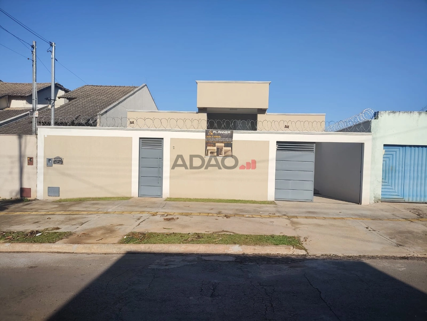 Casa de Residencial Casa de Rua com 3 Quarto(s) e 2 banheiro(s) à Venda, 193.00 por R$ 690000.00 no setor Residencial Belo Horizonte AD21227