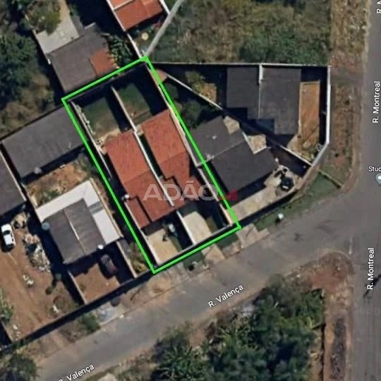 Lote com 2 casas individuais em Aparecida de Goiânia Casa de Rua com 4 Quarto(s) e 4 banheiro(s) à Venda, 150.00 por R$ 500000.00 no setor Parque das Nações AD34194
