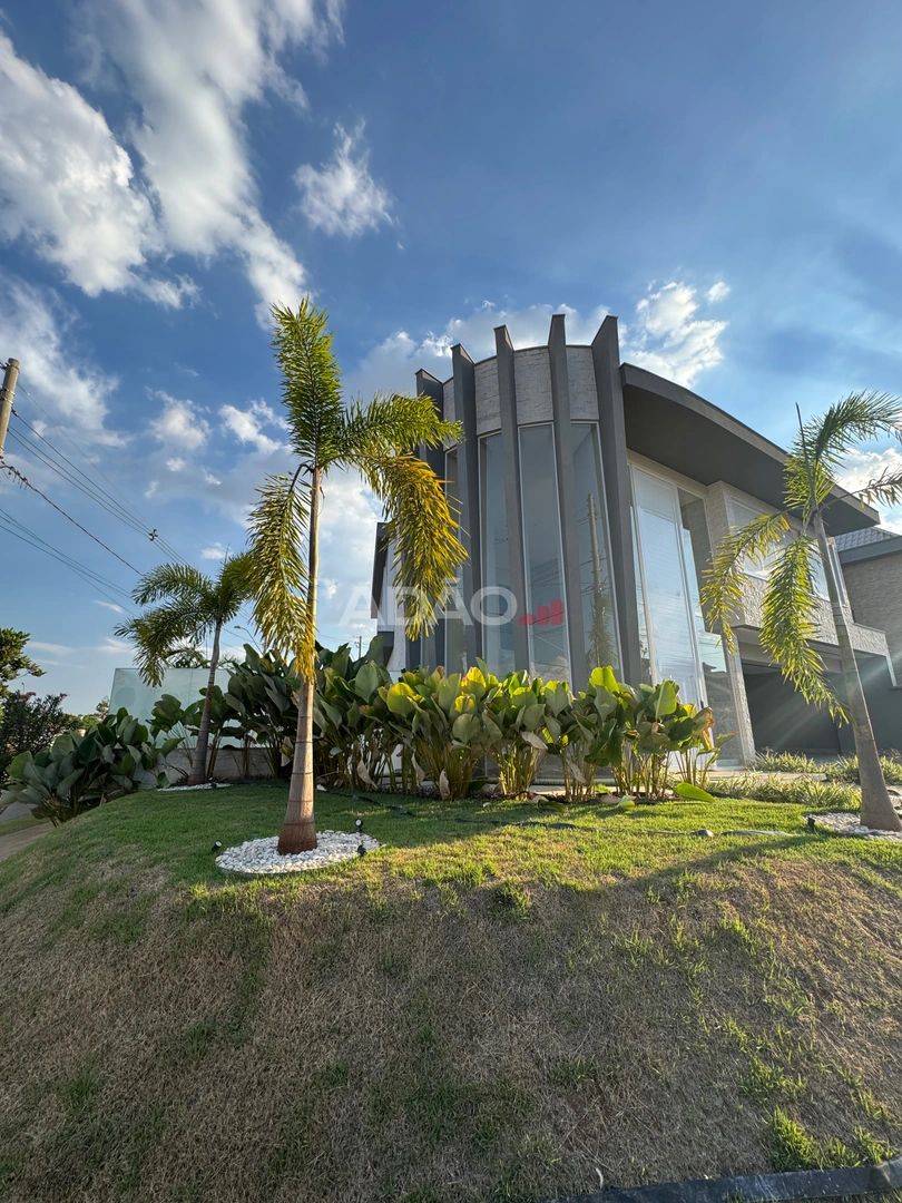 SOBRADO ALTO PADRÃO - VILLAGIO TOSCANA Casa em Condomínio com 4 Quarto(s) e 6 banheiro(s) à Venda, 315.00 por R$ 3400000.00 no setor Residencial Villagio Toscana VN43037
