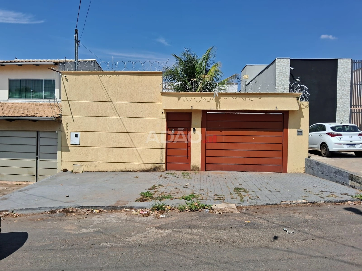 SOBRADO LICARDINO NEY Sobrado com 3 Quarto(s) e 2 banheiro(s) à Venda, 320.00 por R$ 800000.00 no setor Residencial Licardino Ney MS14982