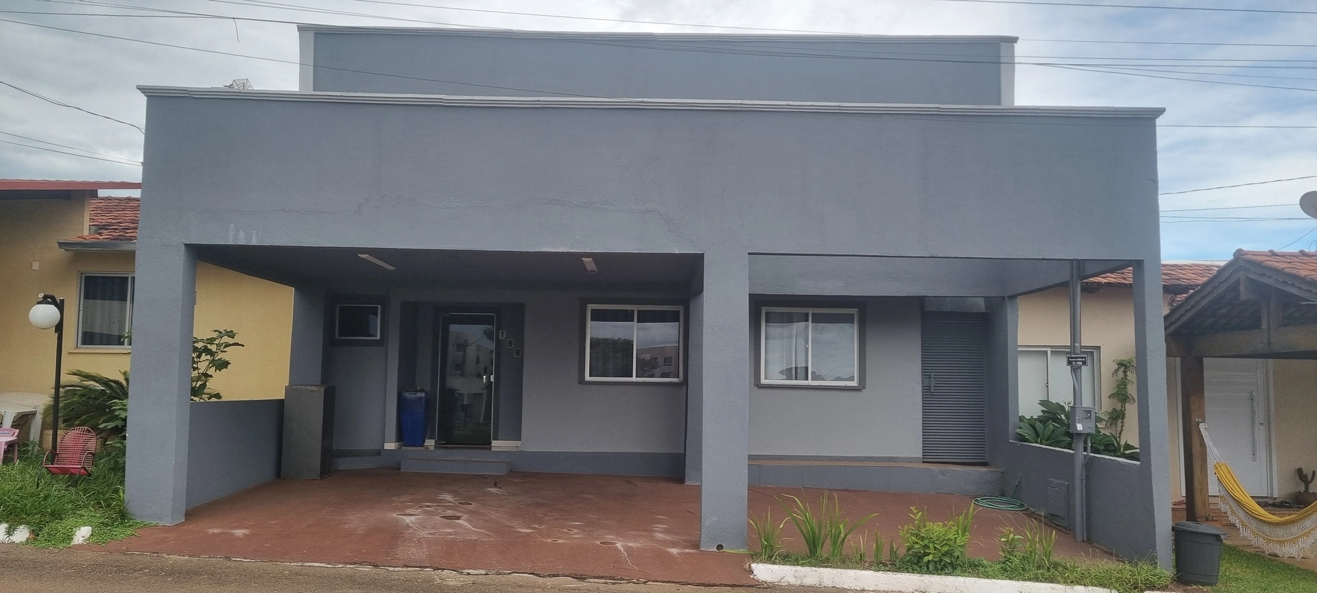 Sobrado Cond Bosque dos Buritis GO-070 Casa em Condomínio com 2 Quarto(s) e 4 banheiro(s) à Venda, 180.00 por R$ 650000.00 no setor Residencial Solar Ville AD35446