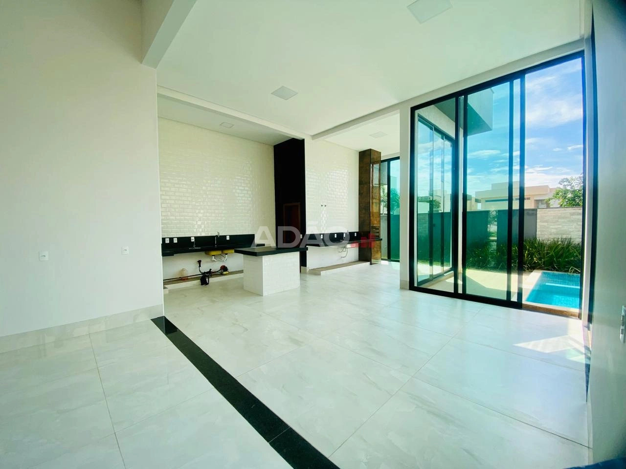 Casa Térrea Portal do Sol Green Casa em Condomínio com 3 Quarto(s) e 5 banheiro(s) à Venda, 219.00 por R$ 2100000.00 no setor Residencial Goiânia Golfe Clube VN27679