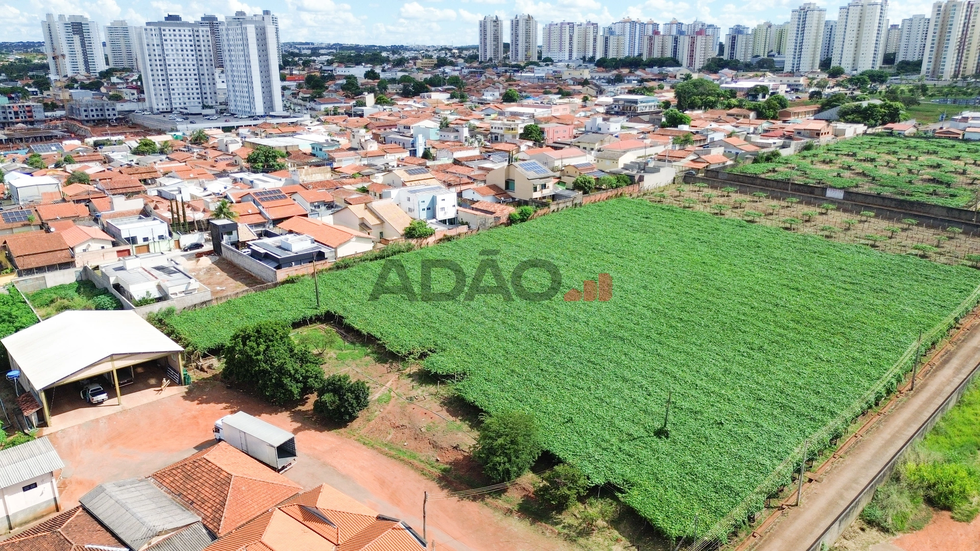 Área Comercial no Parque Oeste Industrial Área / Terreno à Venda, 46971.00 por R$ 46971000.00 no setor Parque Oeste Industrial AP42095