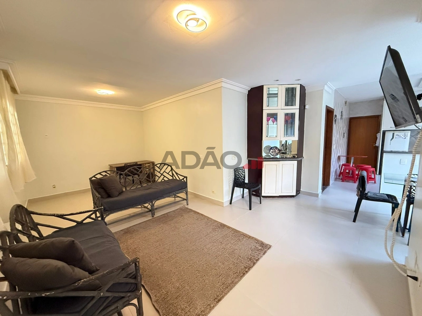 CASA DE 4 QUARTOS COM PISCINA E HIDROMASSAGEM À VENDA NO SETOR URIAS MAGALHÃES Casa de Rua com 4 Quarto(s) e 5 banheiro(s) à Venda, 260.00 por R$ 880000.00 no setor Setor Urias Magalhães VN39672
