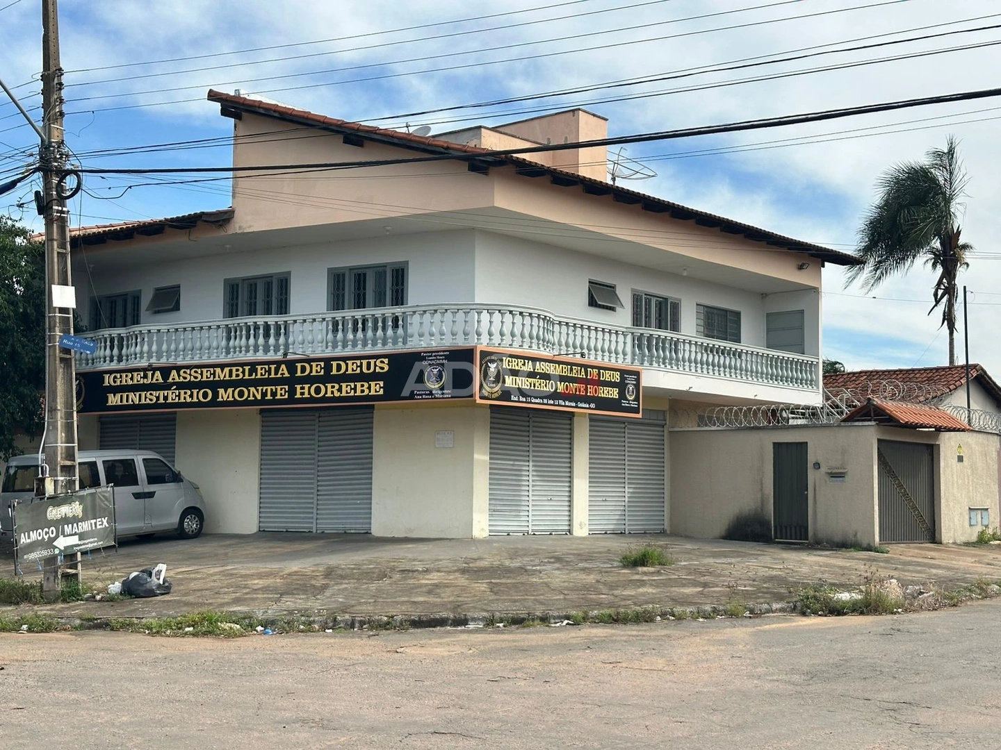 Sobrado com Ponto Comercial Sobrado com 4 Quarto(s) e 3 banheiro(s) à Venda, 292.59 por R$ 700000.00 no setor Vila Morais AX25682
