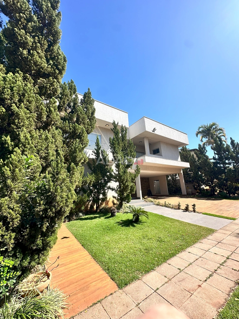 Sobrado Granville Casa em Condomínio com 4 Quarto(s) e 6 banheiro(s) à Venda, 602.00 por R$ 5500000.00 no setor Residencial Granville AX31921