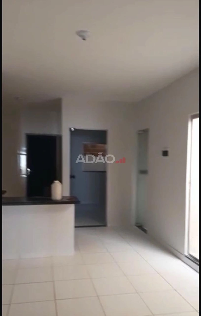 Casa Residencial Casa de Rua com 2 Quarto(s) e 1 banheiro(s) à Venda, 66.00 por R$ 250000.00 no setor Residencial São Marcos AD39774