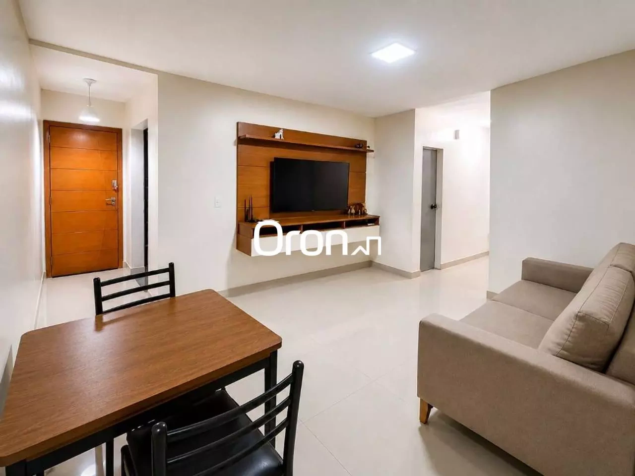 Apartamento com 3 dormitórios à venda, 76 m² por R$ 285.000,00 - Parque Oeste Industrial - Goiânia/GO