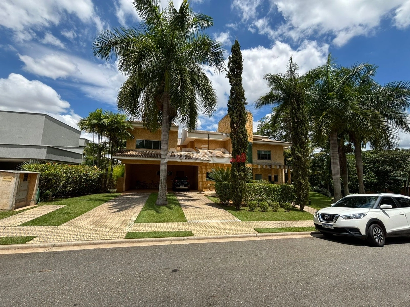 Mídia principal