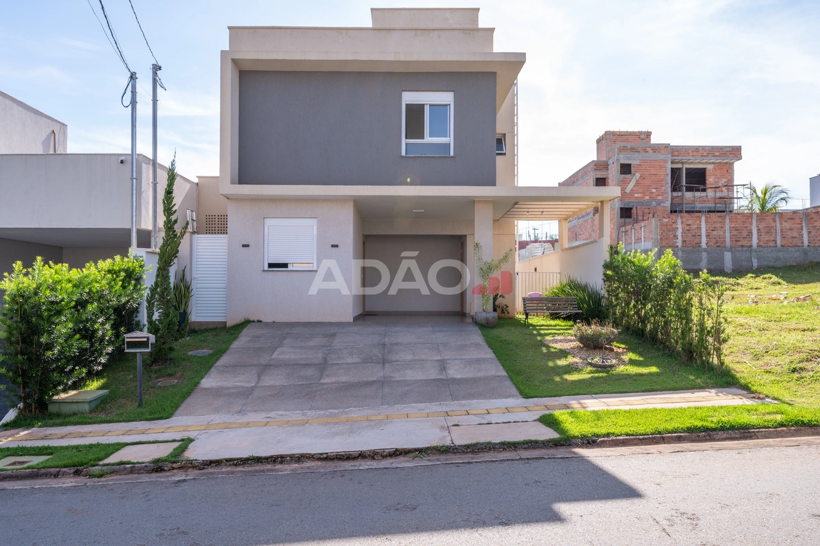 Mídia principal