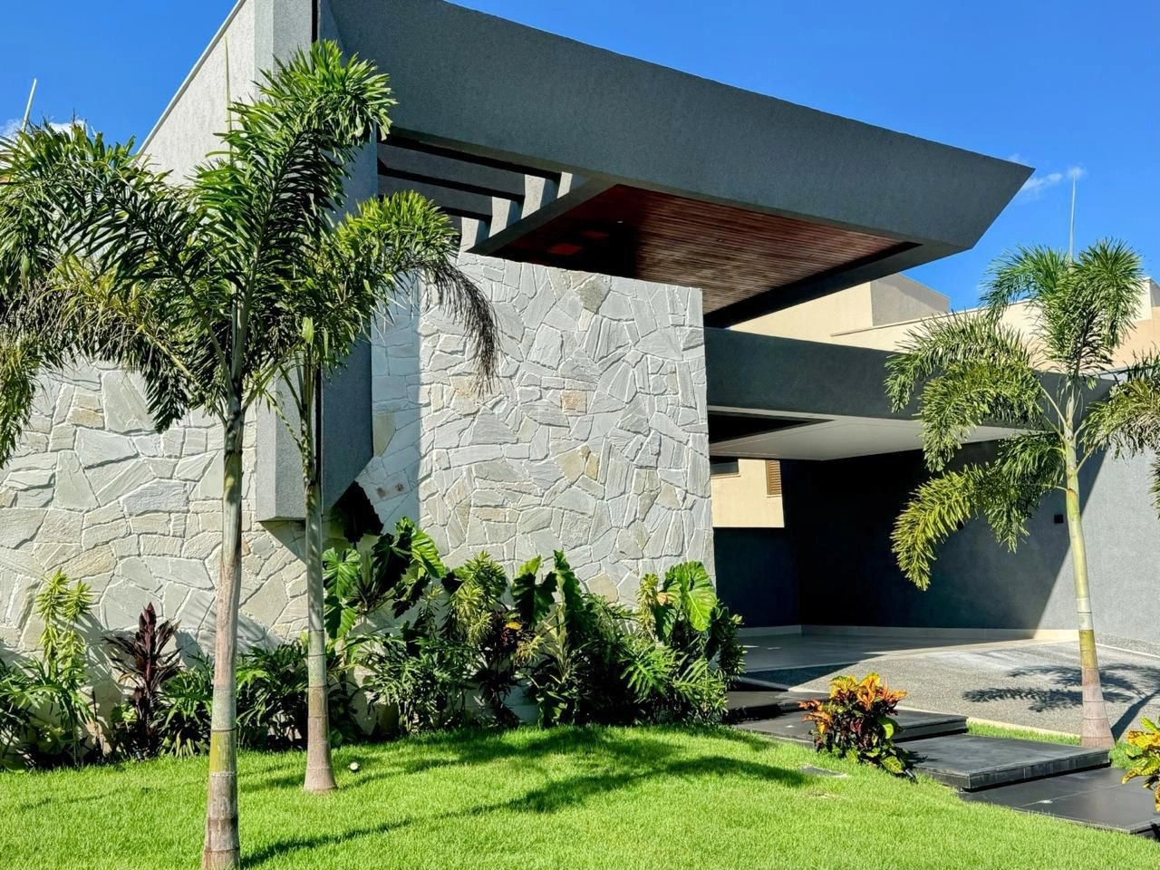 Mídia principal