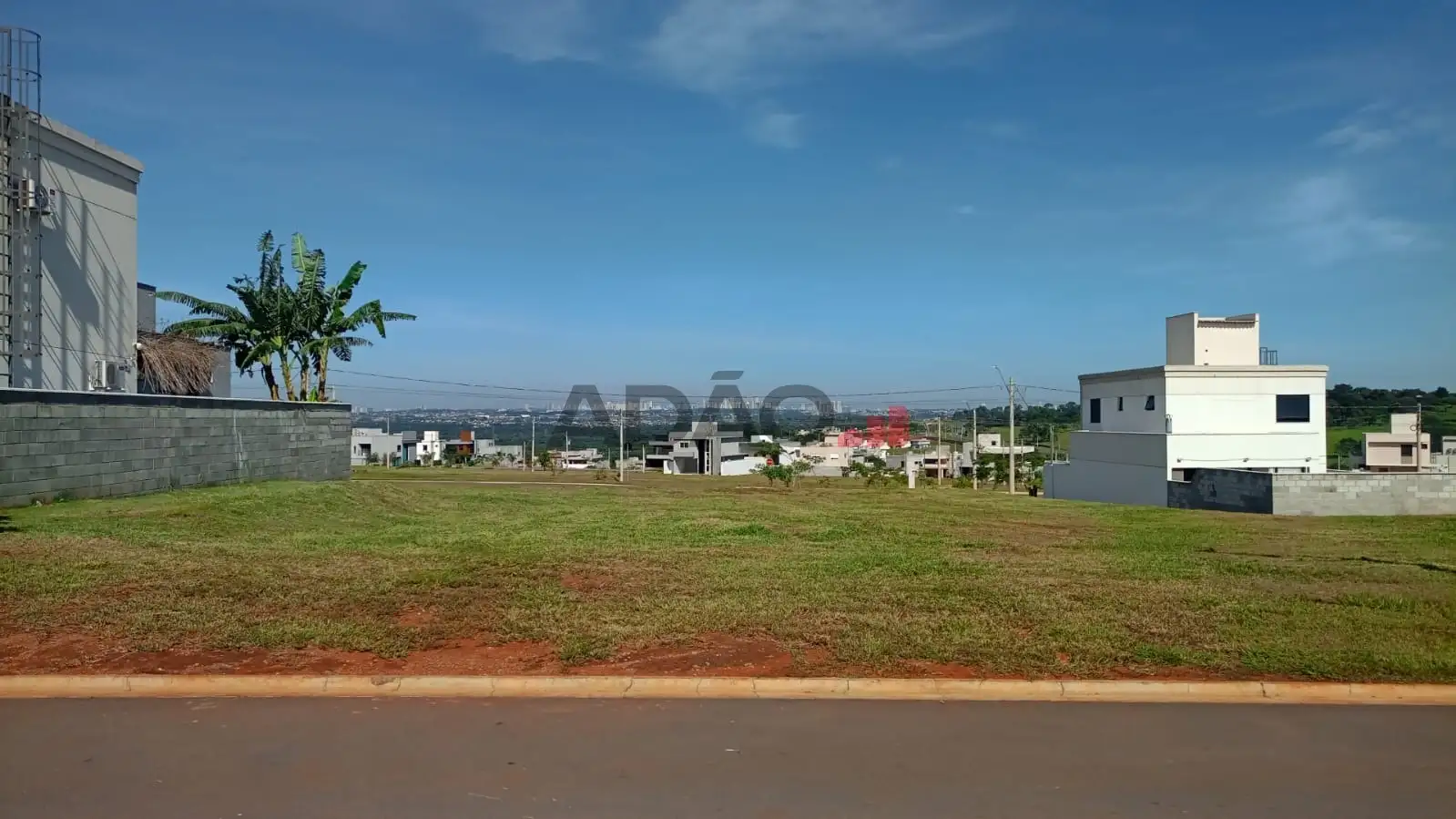 Imagem do imóvel 1 de 23 (+1 ocultas)