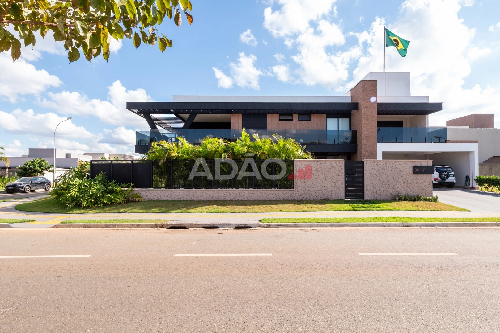 Mídia principal