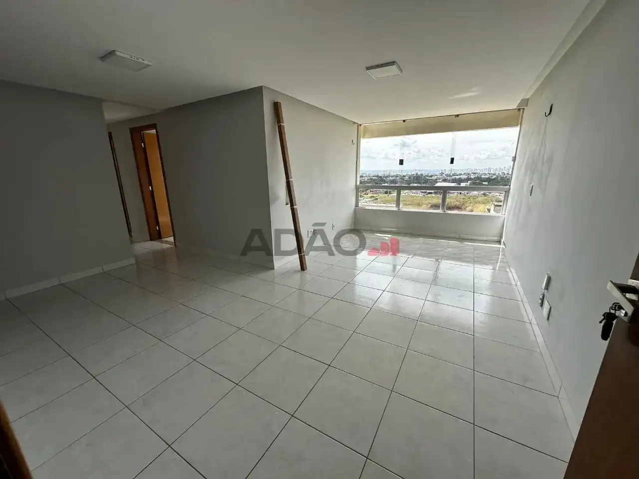 Imagem do imóvel 1 de 11 (+1 ocultas)