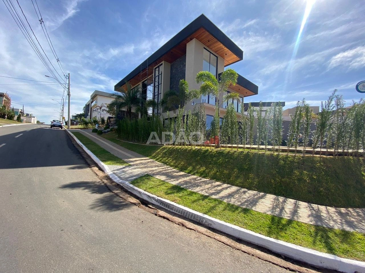Mídia principal