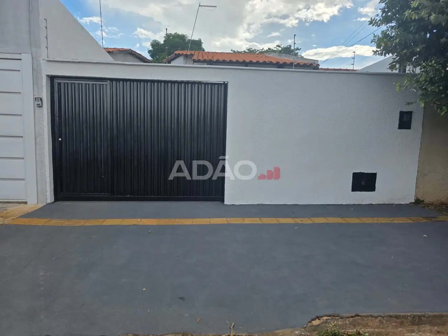 Imagem do imóvel 1 de 8 (+1 ocultas)